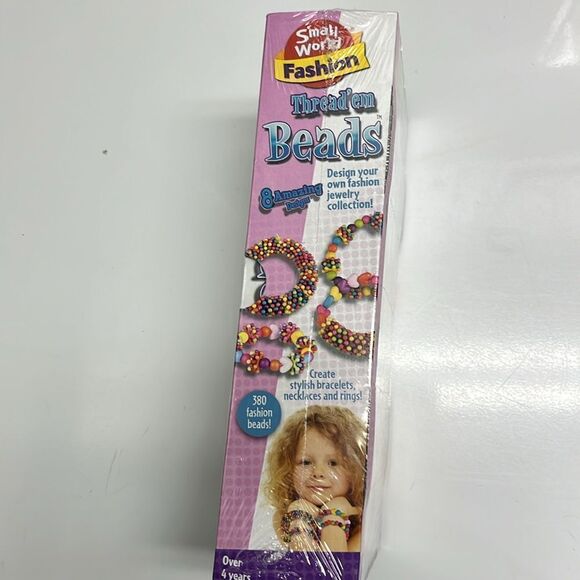 Small World Fashion Thread’em Beads 8 Designs to Make Bracelets - Picture 4 of 11
